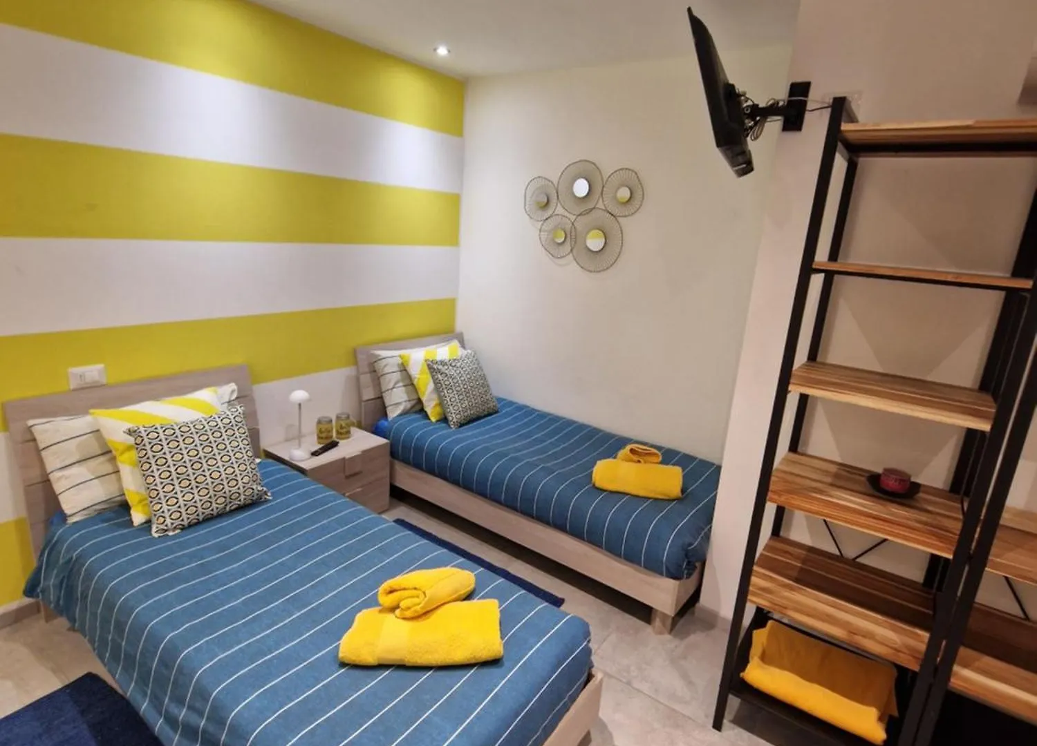 Casa Rosso Blu Bed & Breakfast Sorico 0*,  Italy