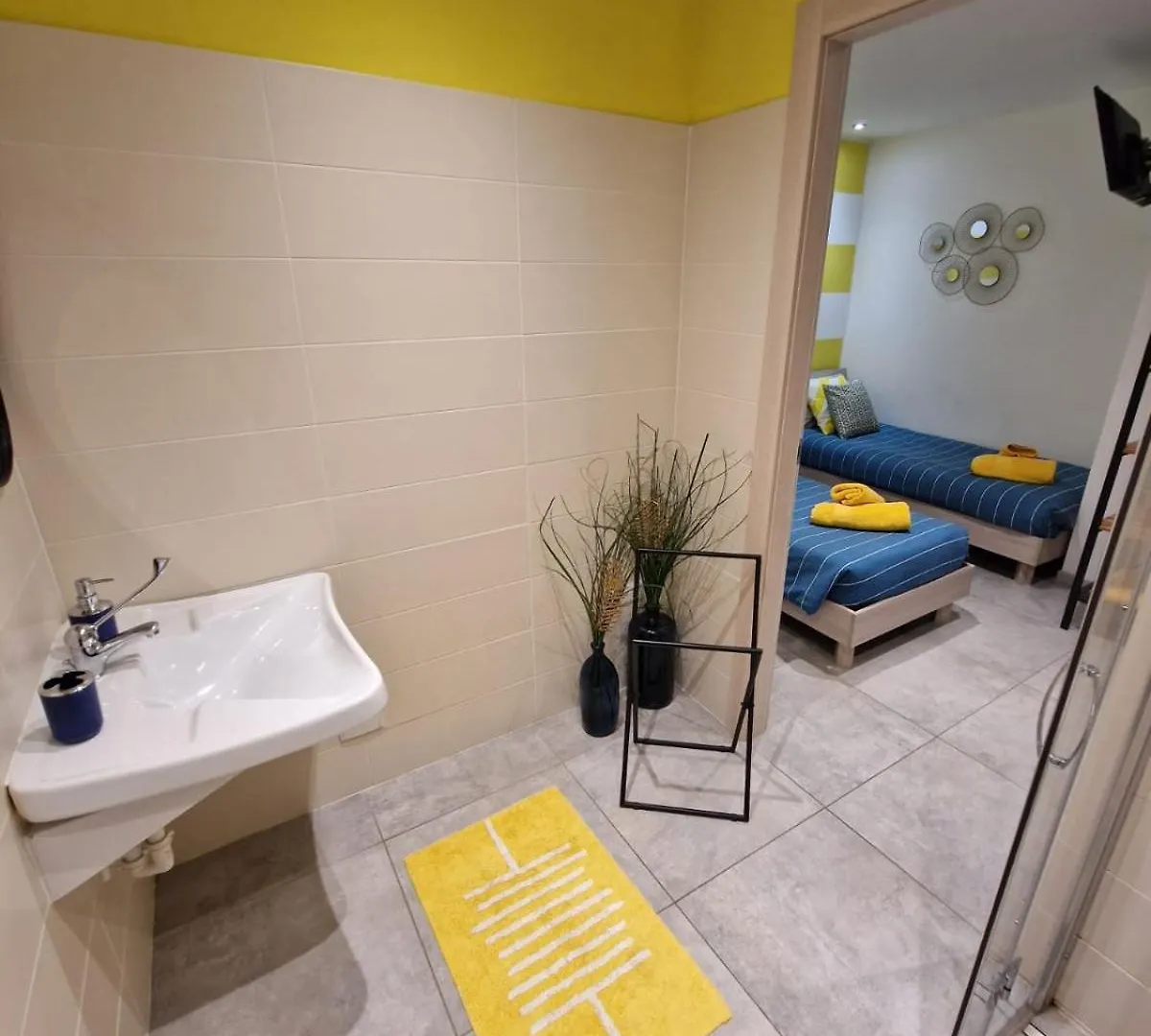 Casa Rosso Blu Bed & Breakfast Sorico 0*,